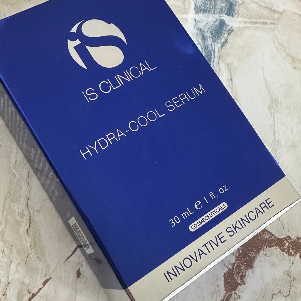 iS Clinical Hydra-Cool Serum - Vibrant Blue